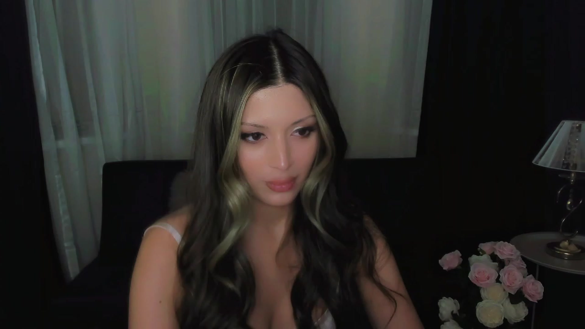 Gallery image thumbnail from Angel_on_Duty's myfreecams stream on, 09/23/2023, 22:16 image 19 of 20