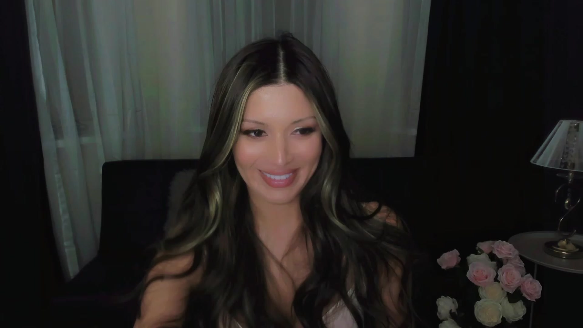Gallery image thumbnail from Angel_on_Duty's myfreecams stream on, 09/23/2023, 22:16 image 12 of 20