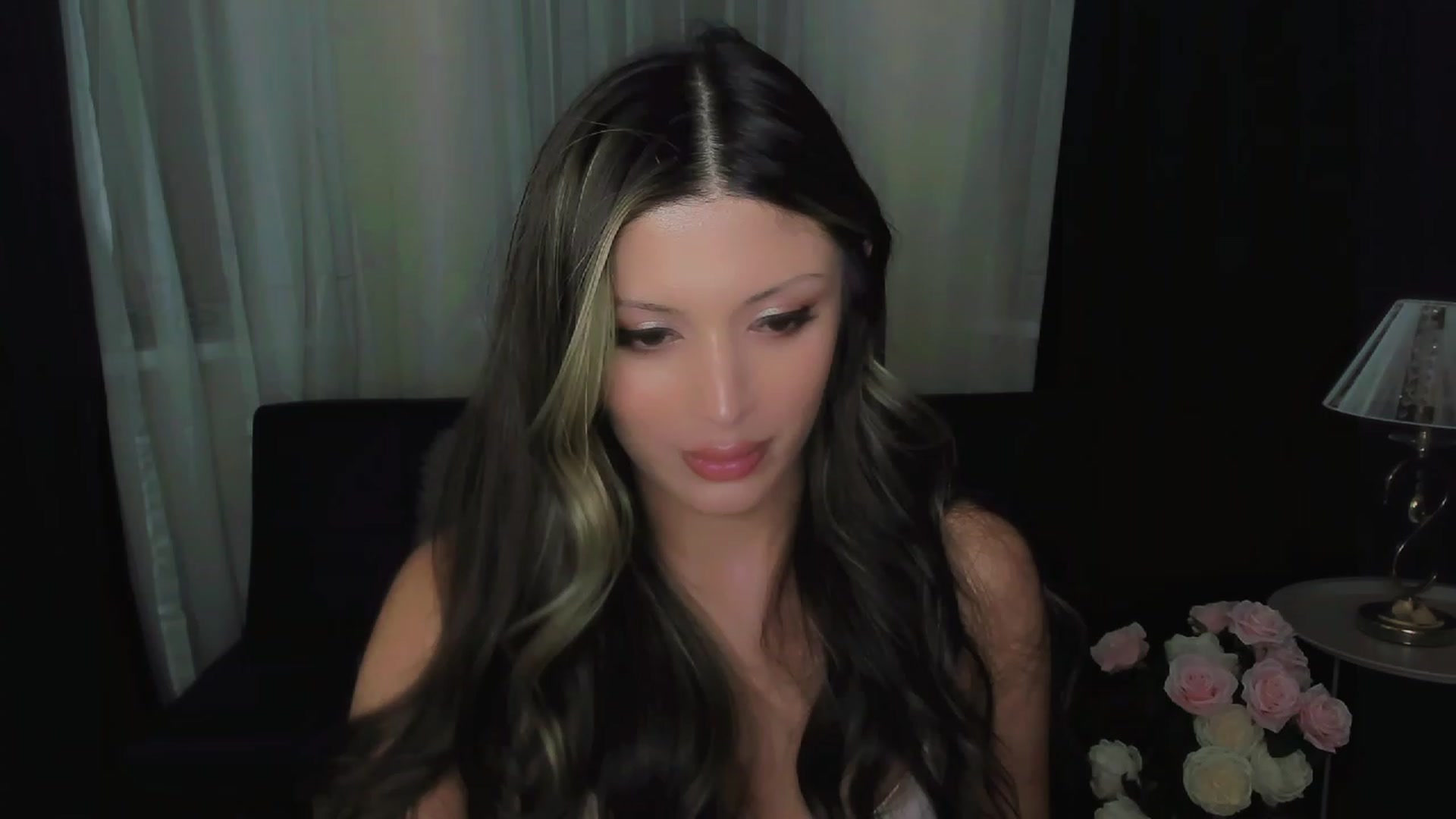 Gallery image thumbnail from Angel_on_Duty's myfreecams stream on, 09/23/2023, 22:16 image 2 of 20