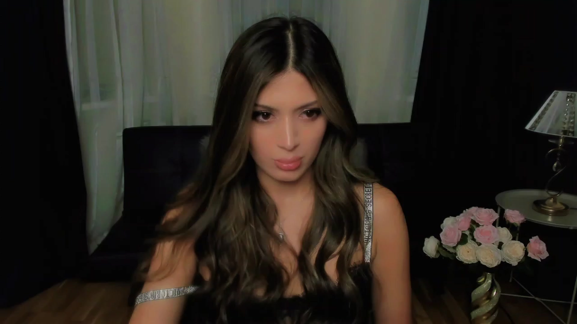Gallery image thumbnail from Angel_on_Duty's myfreecams stream on, 09/28/2023, 20:41 image 2 of 20