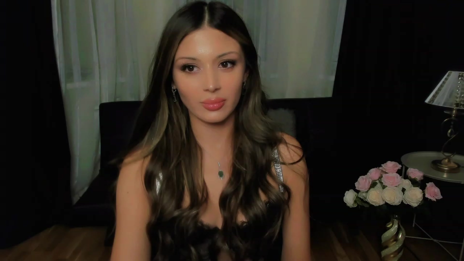 Gallery image thumbnail from Angel_on_Duty's myfreecams stream on, 09/28/2023, 23:43 image 5 of 20