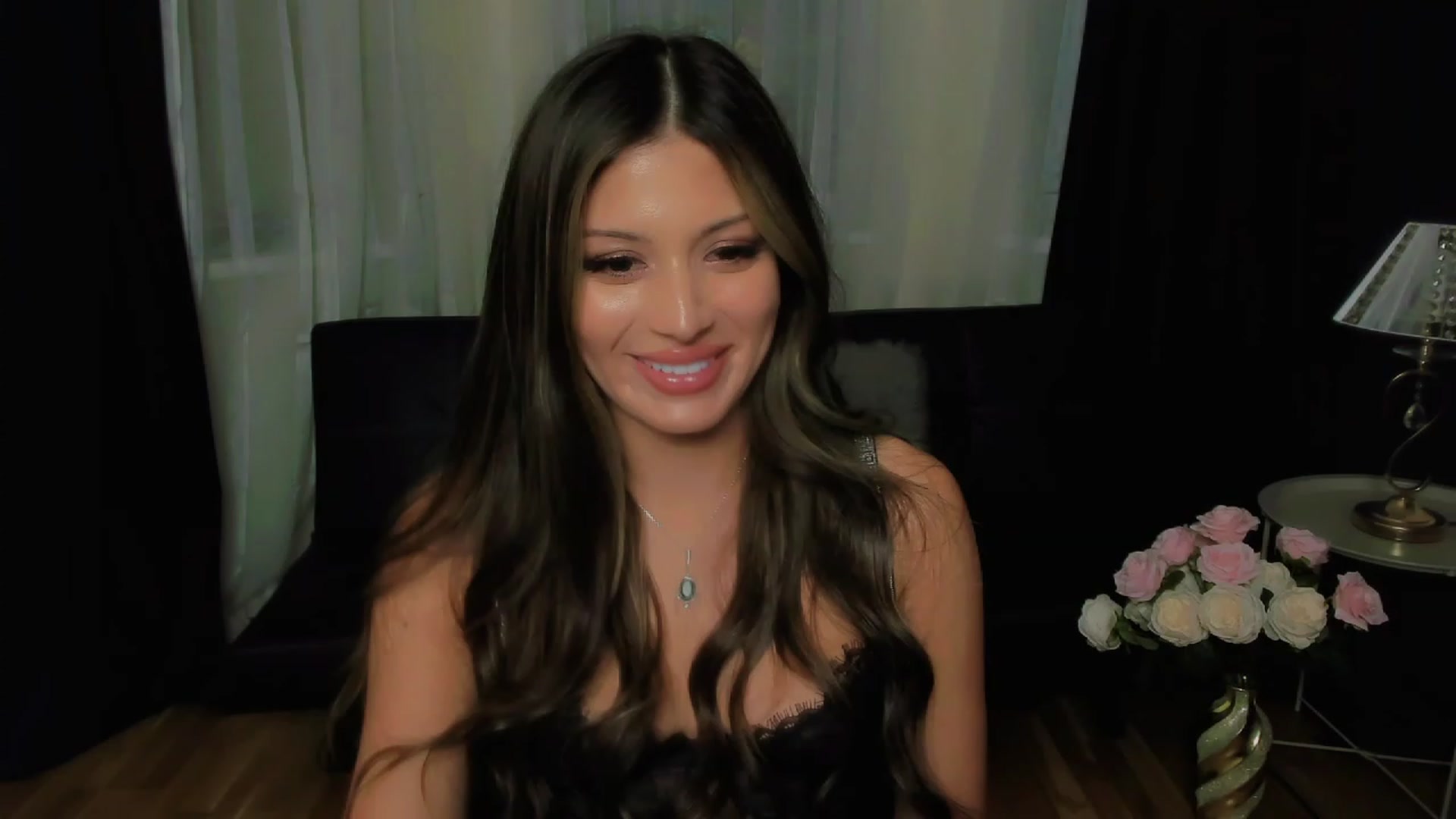 Gallery image thumbnail from Angel_on_Duty's myfreecams stream on, 09/28/2023, 23:43 image 16 of 20