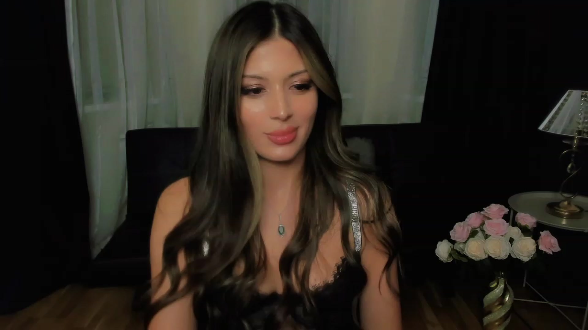 Gallery image thumbnail from Angel_on_Duty's myfreecams stream on, 09/28/2023, 23:43 image 6 of 20