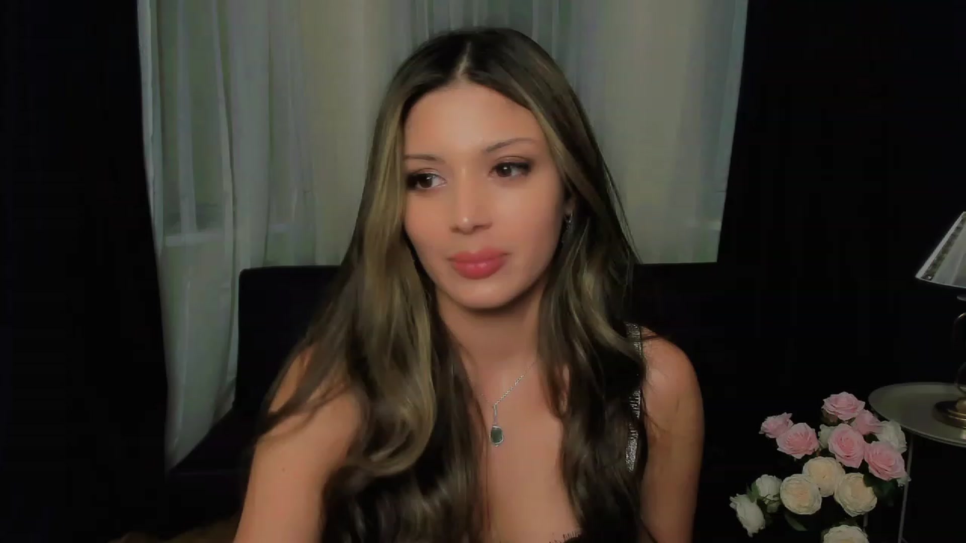 Gallery image thumbnail from Angel_on_Duty's myfreecams stream on, 09/29/2023, 02:09 image 11 of 20