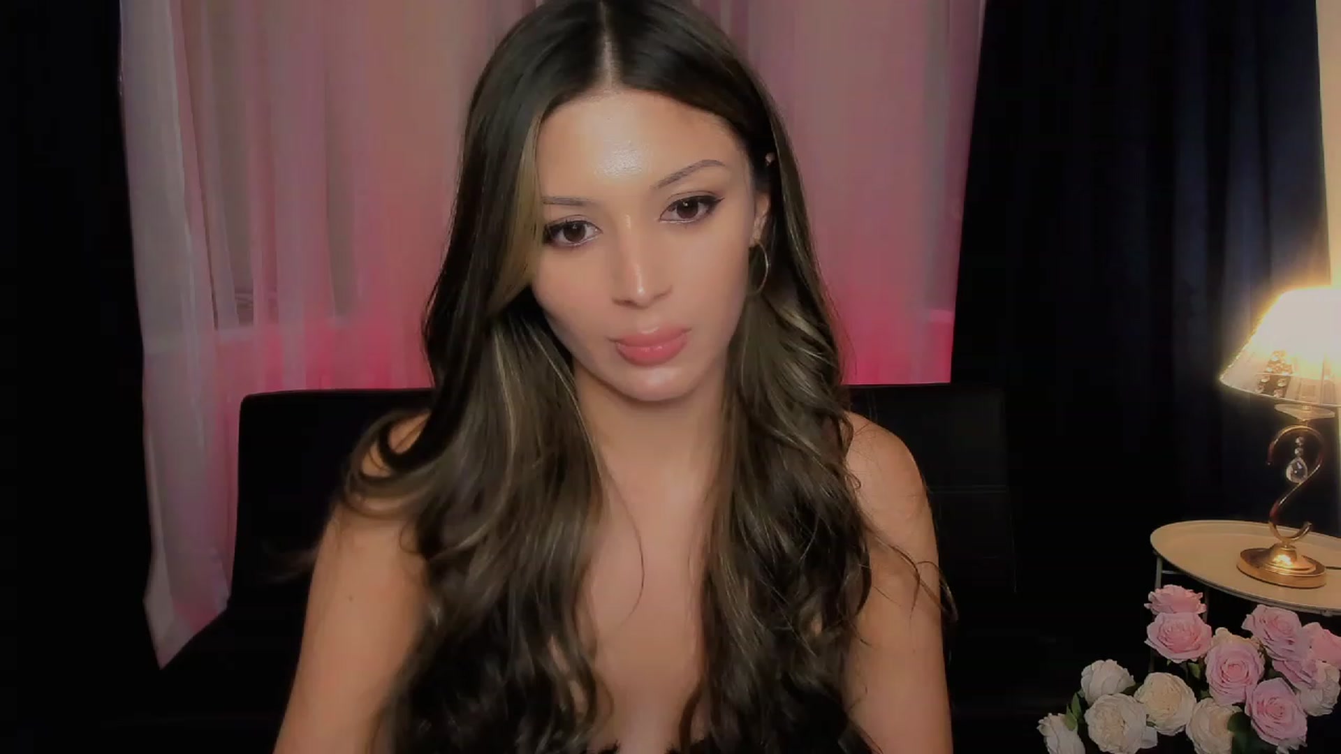 Gallery image thumbnail from Angel_on_Duty's myfreecams stream on, 10/03/2023, 24:50 image 12 of 20