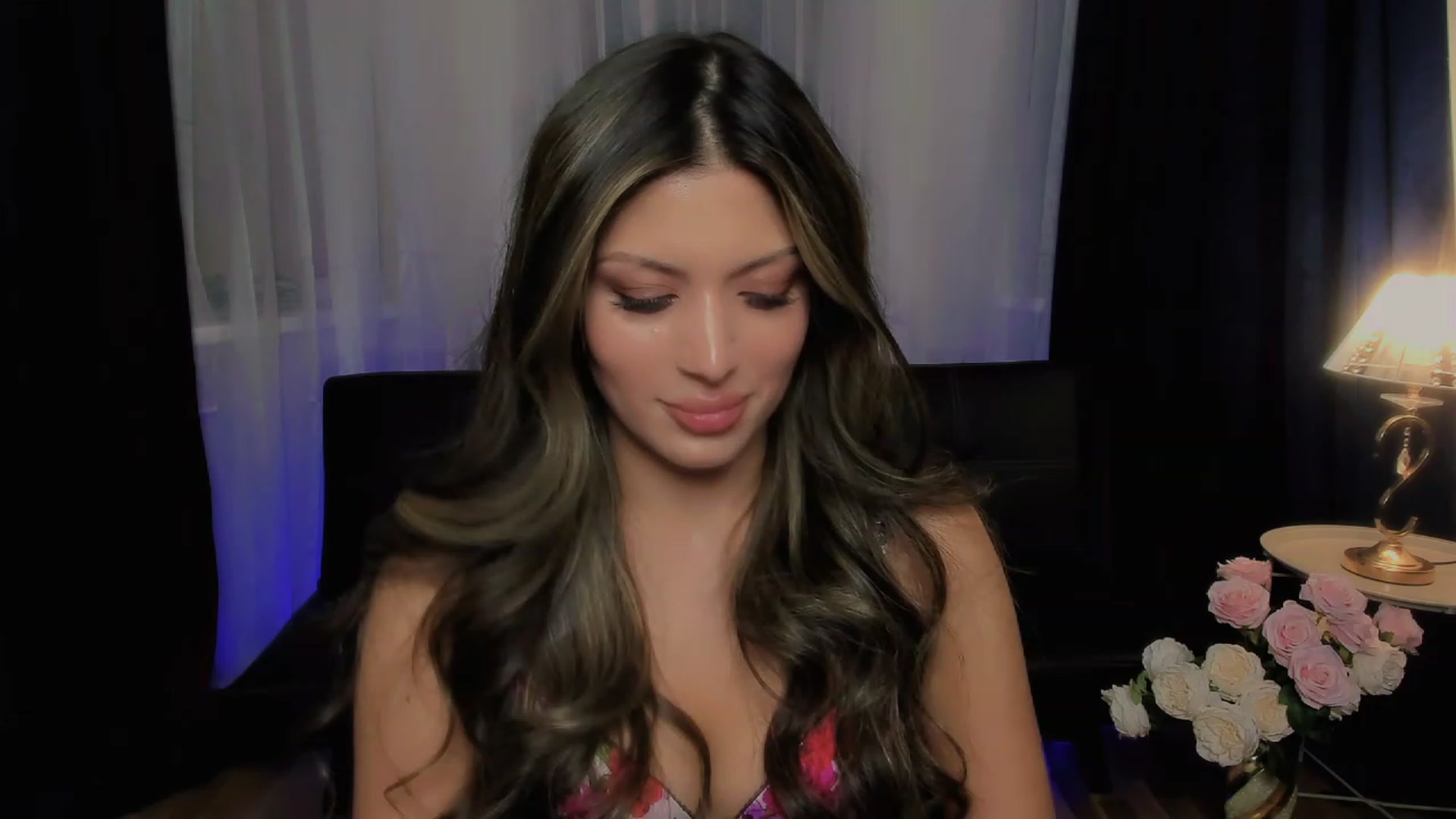Gallery image thumbnail from Angel_on_Duty's myfreecams stream on, 10/03/2023, 21:14 image 4 of 20