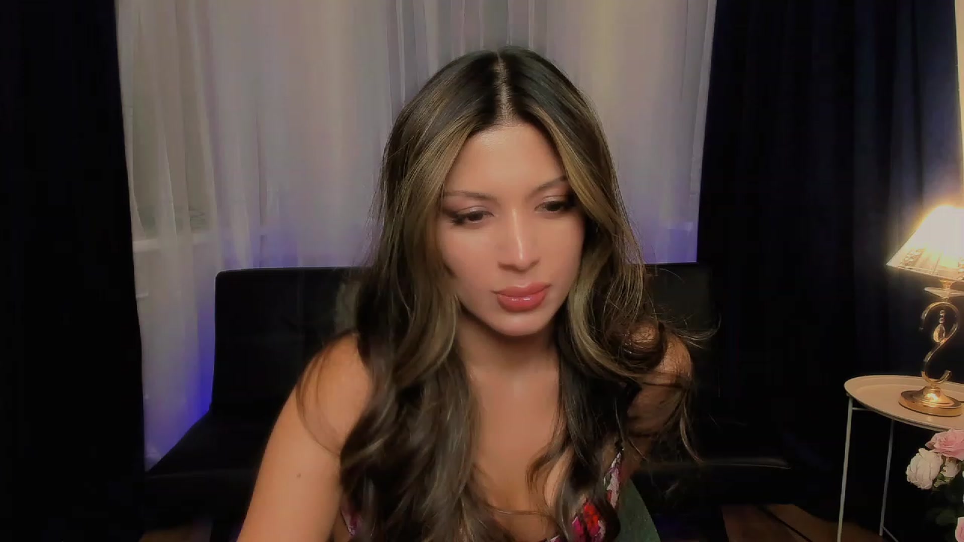 Gallery image thumbnail from Angel_on_Duty's myfreecams stream on, 10/04/2023, 02:30 image 8 of 20