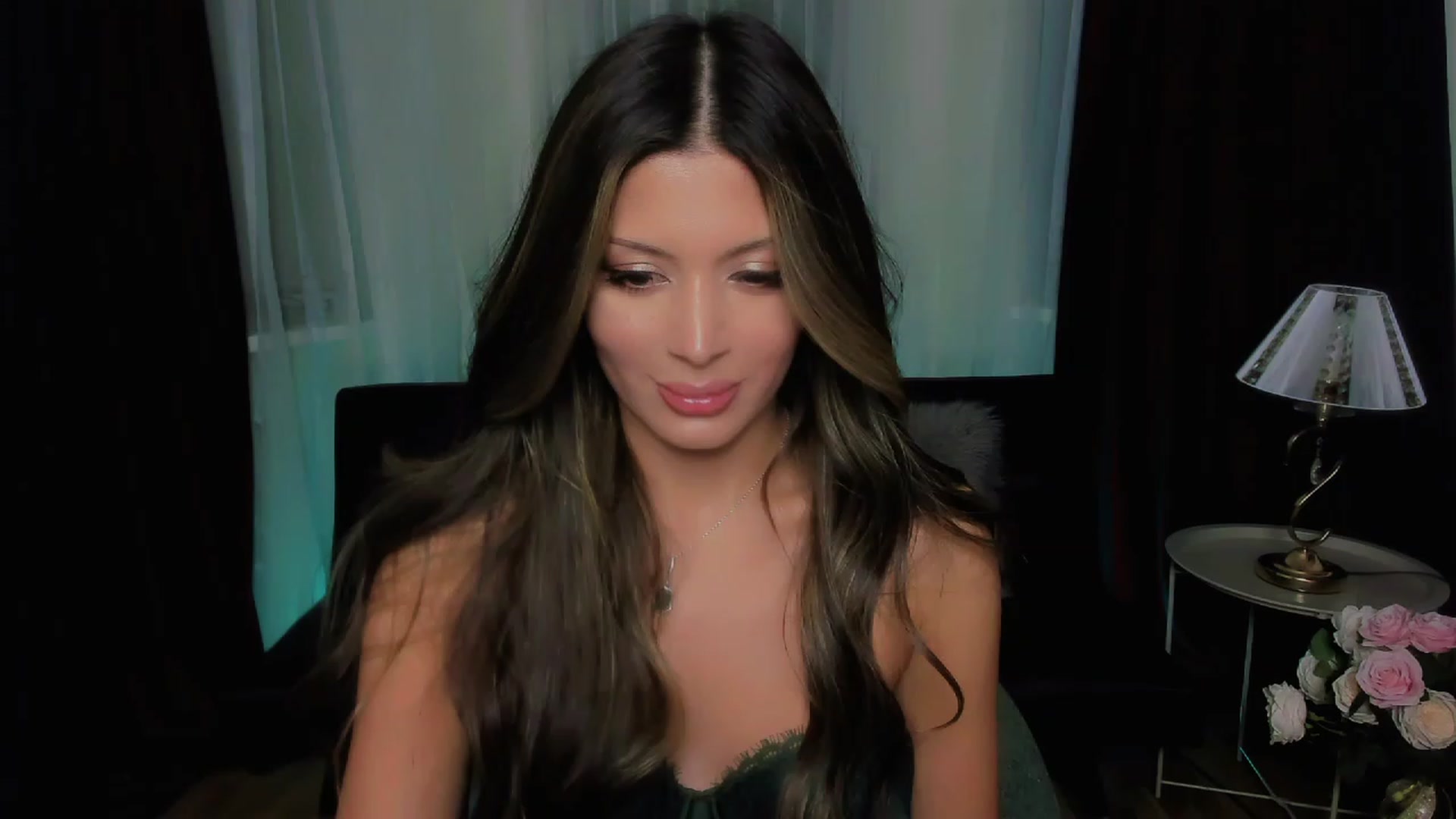 Gallery image thumbnail from Angel_on_Duty's myfreecams stream on, 10/04/2023, 21:16 image 18 of 20