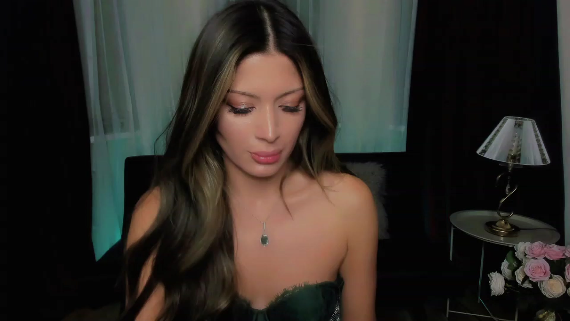 Gallery image thumbnail from Angel_on_Duty's myfreecams stream on, 10/04/2023, 21:16 image 8 of 20