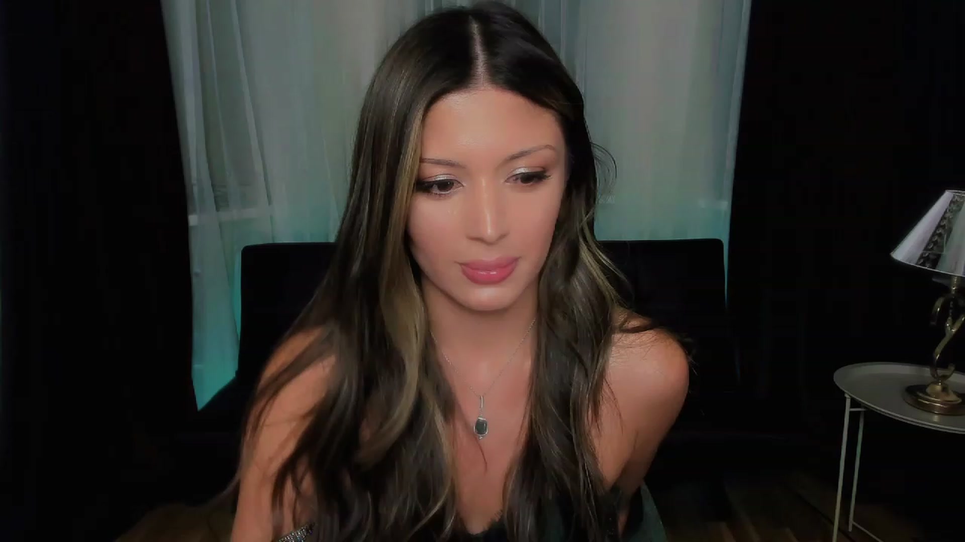 Gallery image thumbnail from Angel_on_Duty's myfreecams stream on, 10/04/2023, 22:59 image 17 of 20