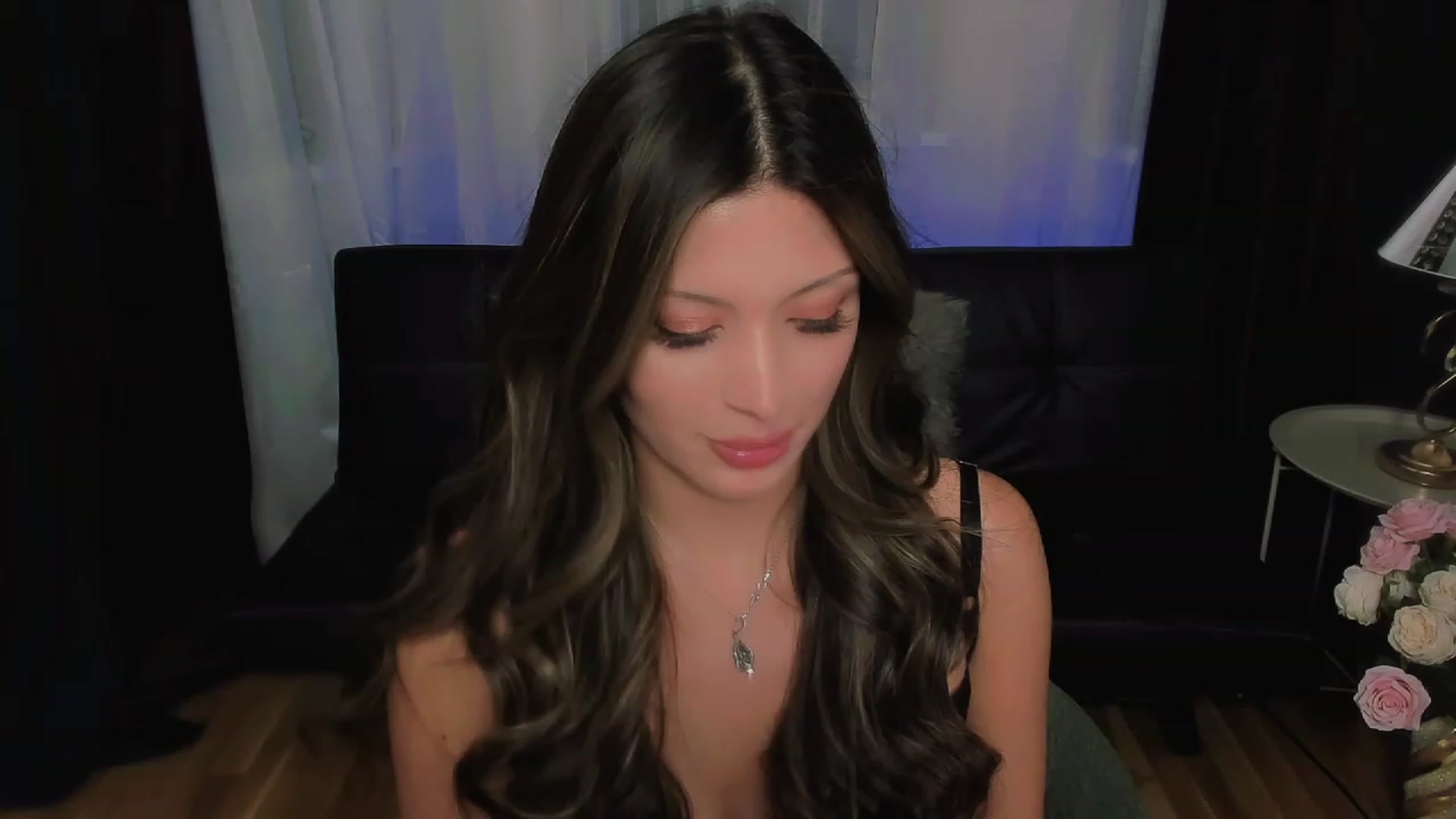 Gallery image thumbnail from Angel_on_Duty's myfreecams stream on, 10/06/2023, 21:26 image 12 of 20