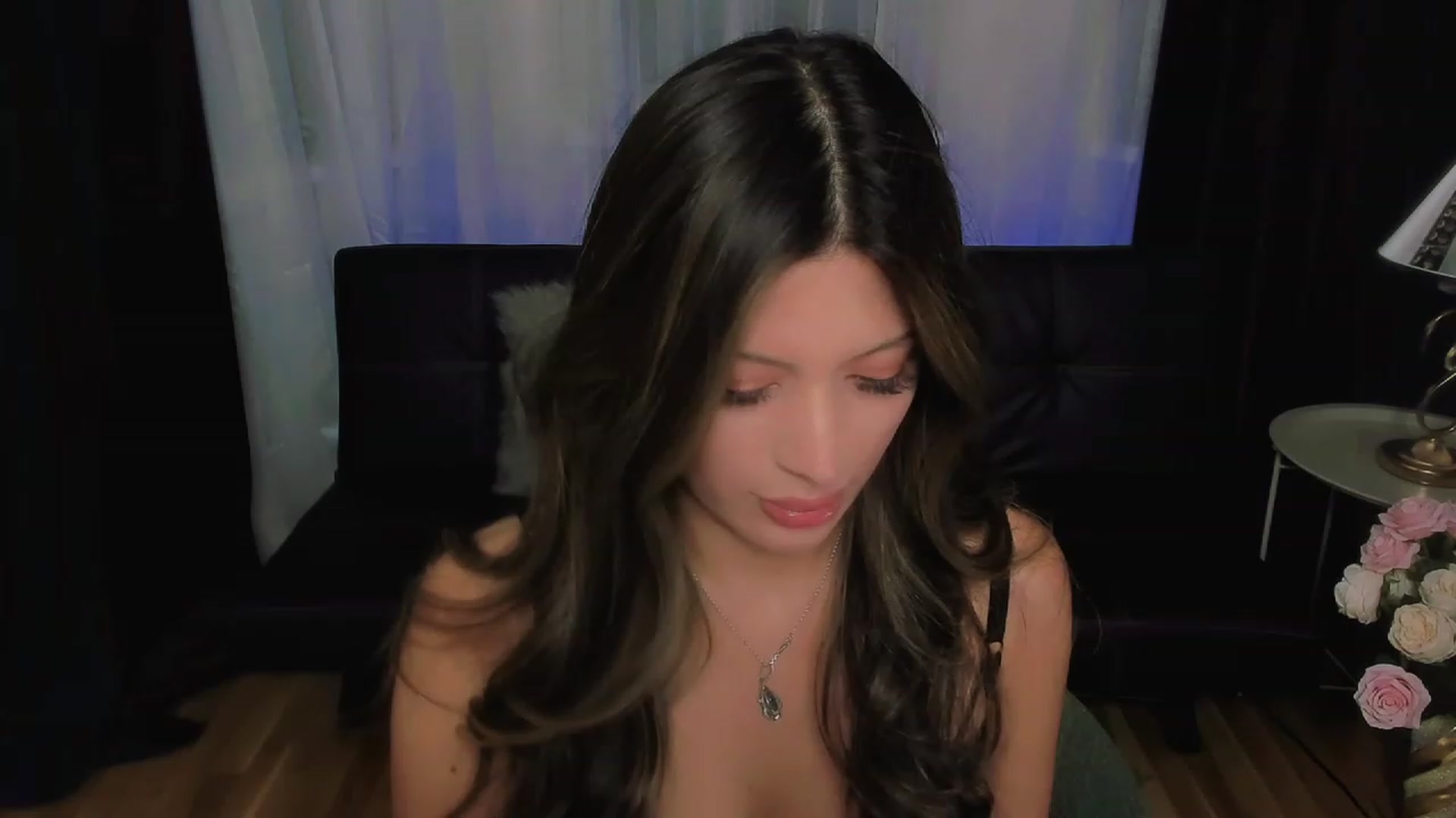 Gallery image thumbnail from Angel_on_Duty's myfreecams stream on, 10/06/2023, 21:26 image 17 of 20