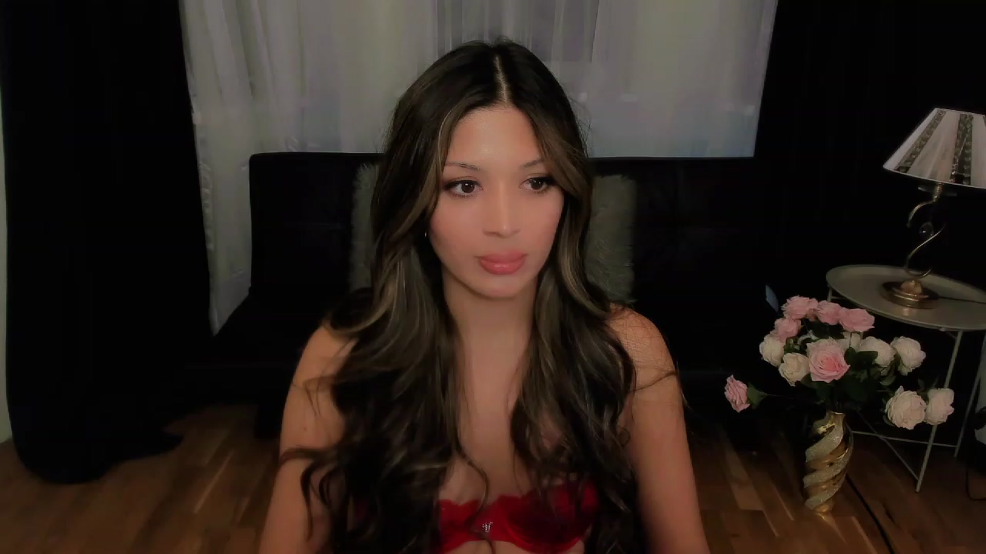 Gallery image thumbnail from Angel_on_Duty's myfreecams stream on, 10/09/2023, 24:02 image 7 of 20