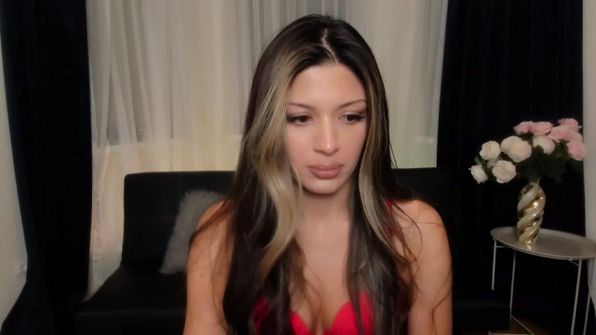 Gallery image thumbnail from Angel_on_Duty's myfreecams stream on, 10/13/2023, 02:37 image 17 of 20