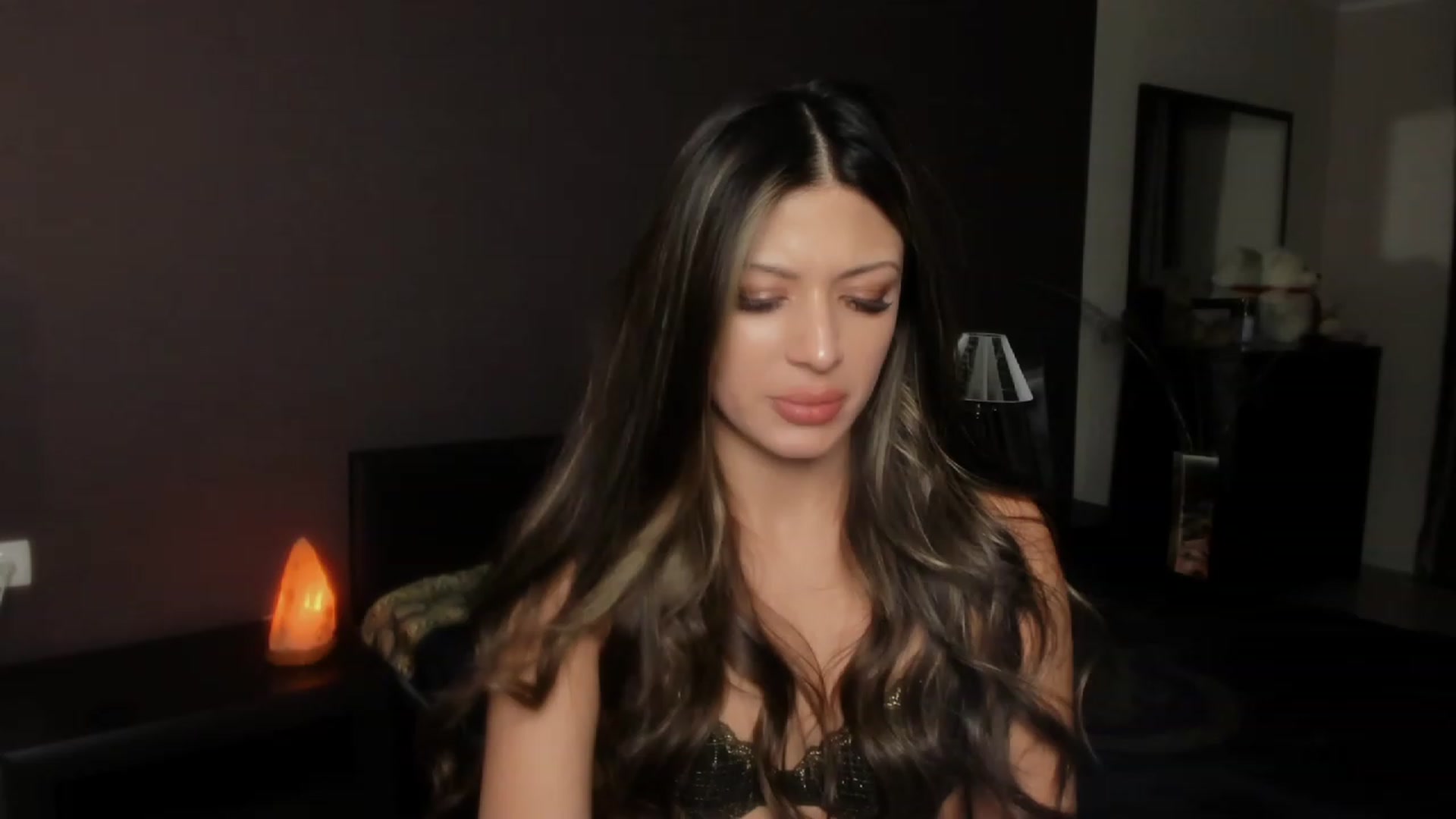 Gallery image thumbnail from Angel_on_Duty's myfreecams stream on, 10/19/2023, 02:15 image 1 of 20