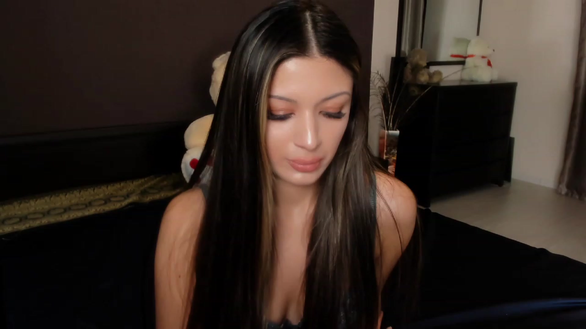 Gallery image thumbnail from Angel_on_Duty's myfreecams stream on, 10/19/2023, 23:46 image 19 of 20