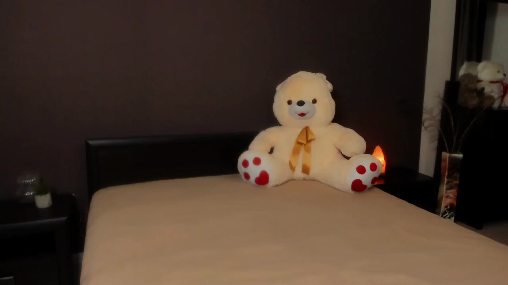 Gallery image thumbnail from Angel_on_Duty's myfreecams stream on, 10/22/2023, 19:35 image 2 of 20