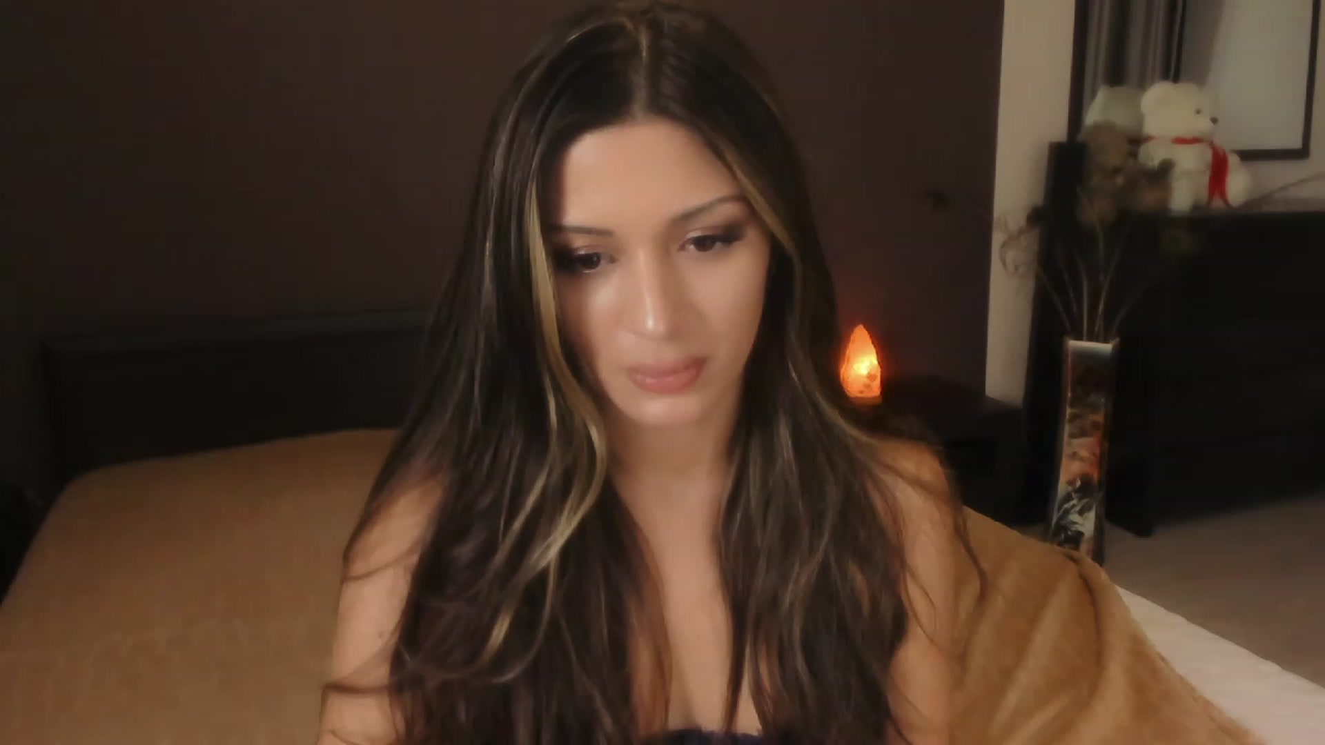 Gallery image thumbnail from Angel_on_Duty's myfreecams stream on, 10/23/2023, 22:27 image 18 of 20