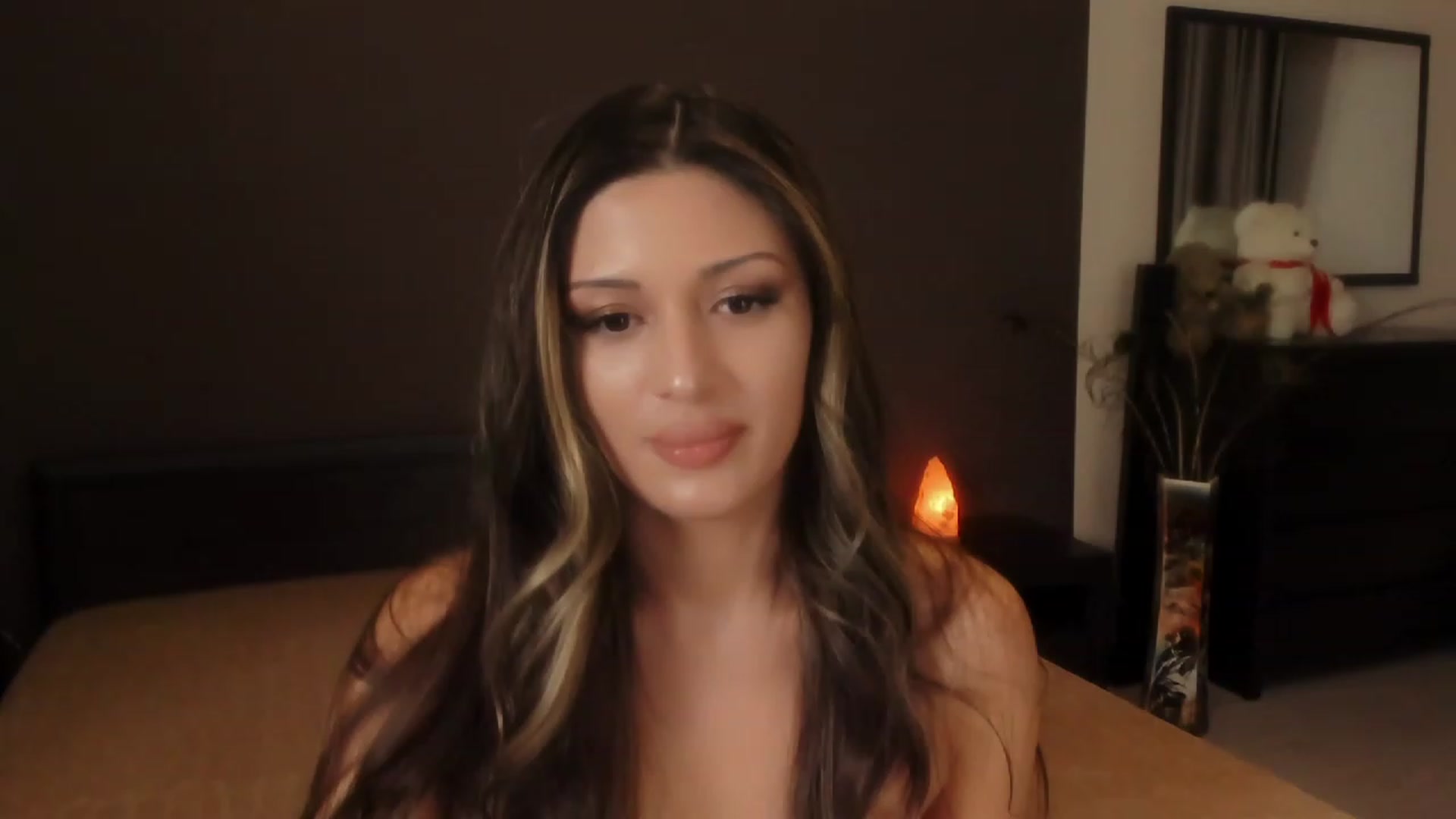 Gallery image thumbnail from Angel_on_Duty's myfreecams stream on, 10/23/2023, 22:27 image 4 of 20