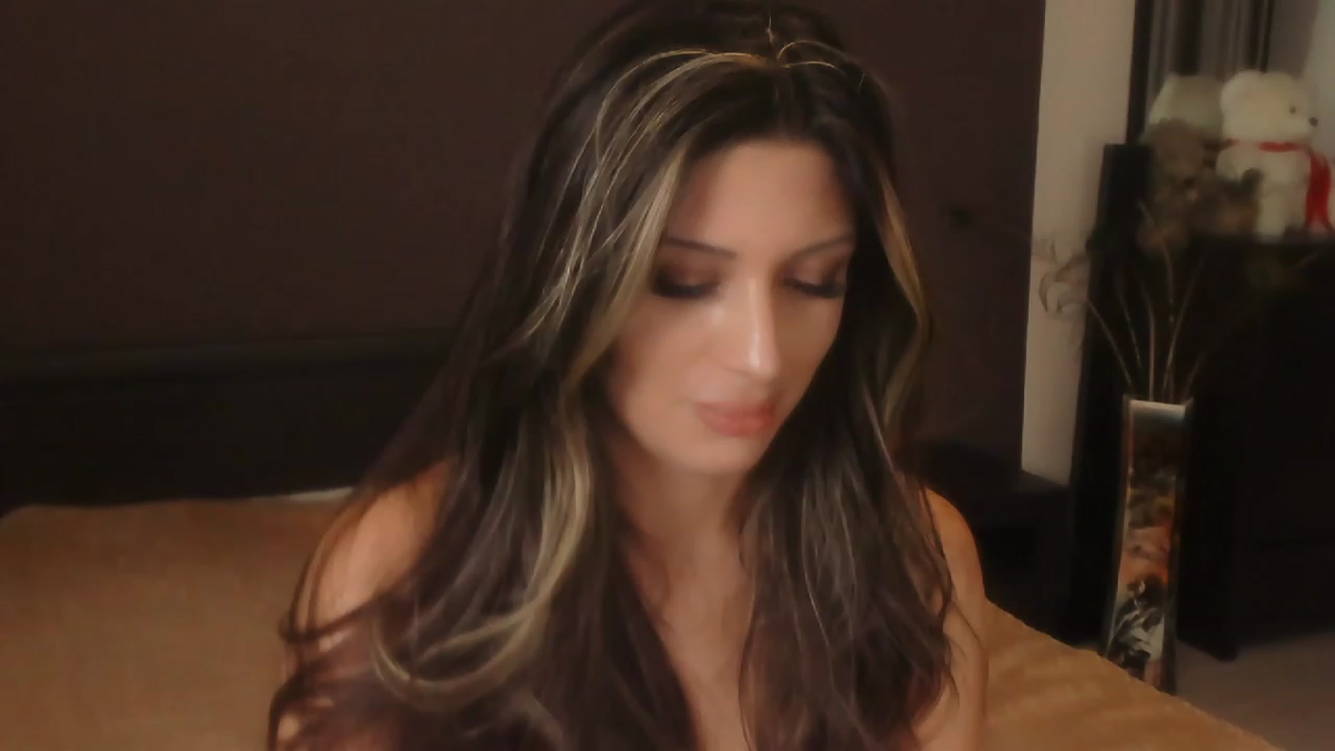 Gallery image thumbnail from Angel_on_Duty's myfreecams stream on, 10/24/2023, 01:19 image 11 of 20