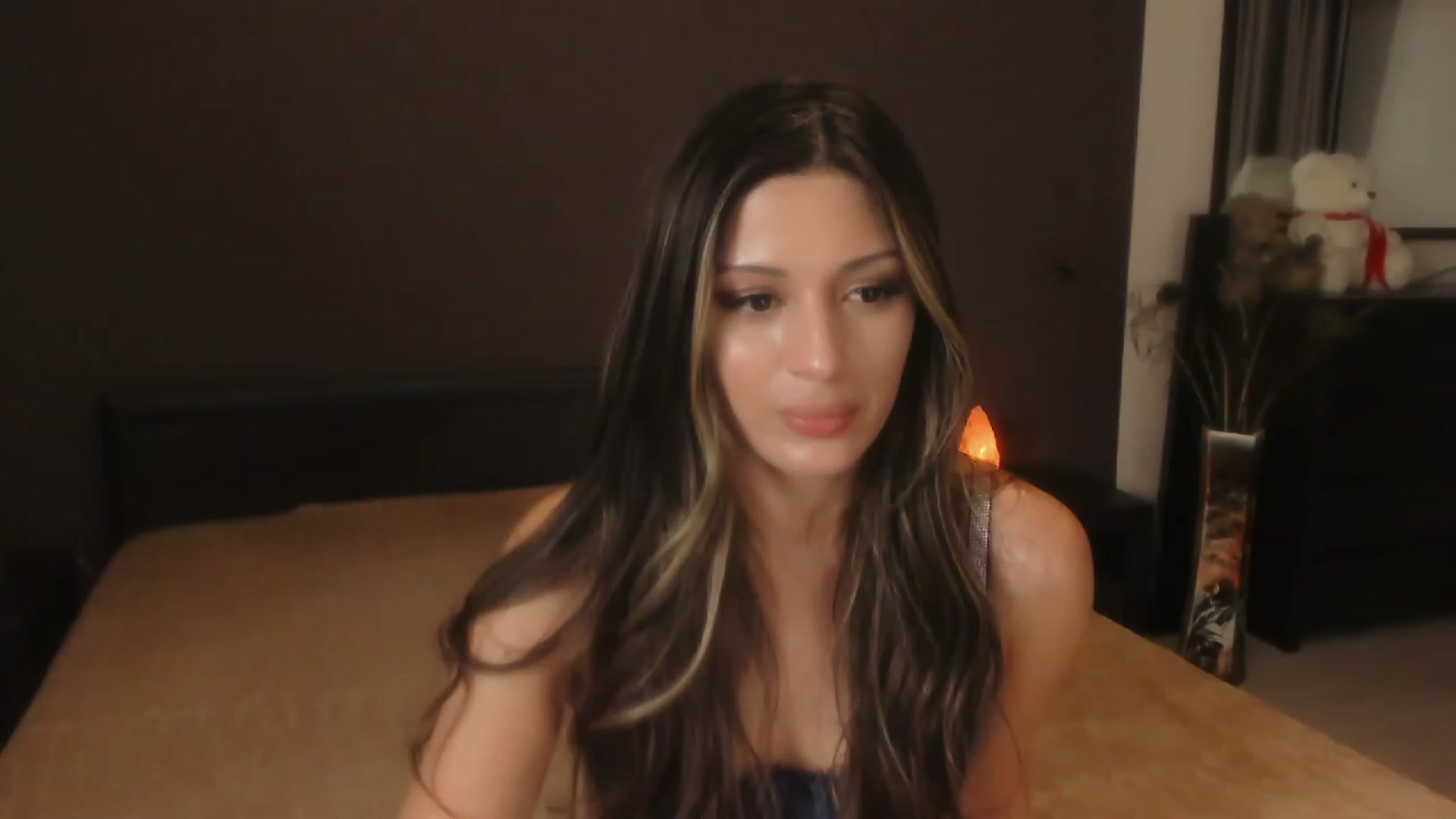 Gallery image thumbnail from Angel_on_Duty's myfreecams stream on, 10/24/2023, 02:06 image 2 of 20