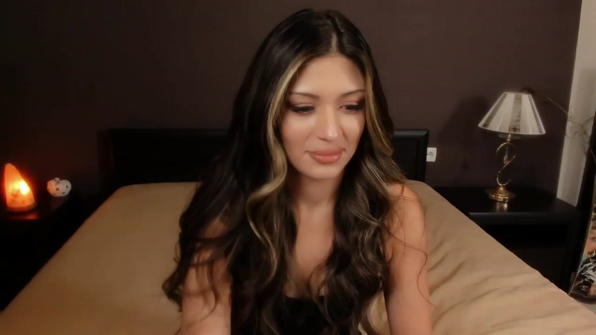Gallery image thumbnail from Angel_on_Duty's myfreecams stream on, 10/27/2023, 20:25 image 10 of 20