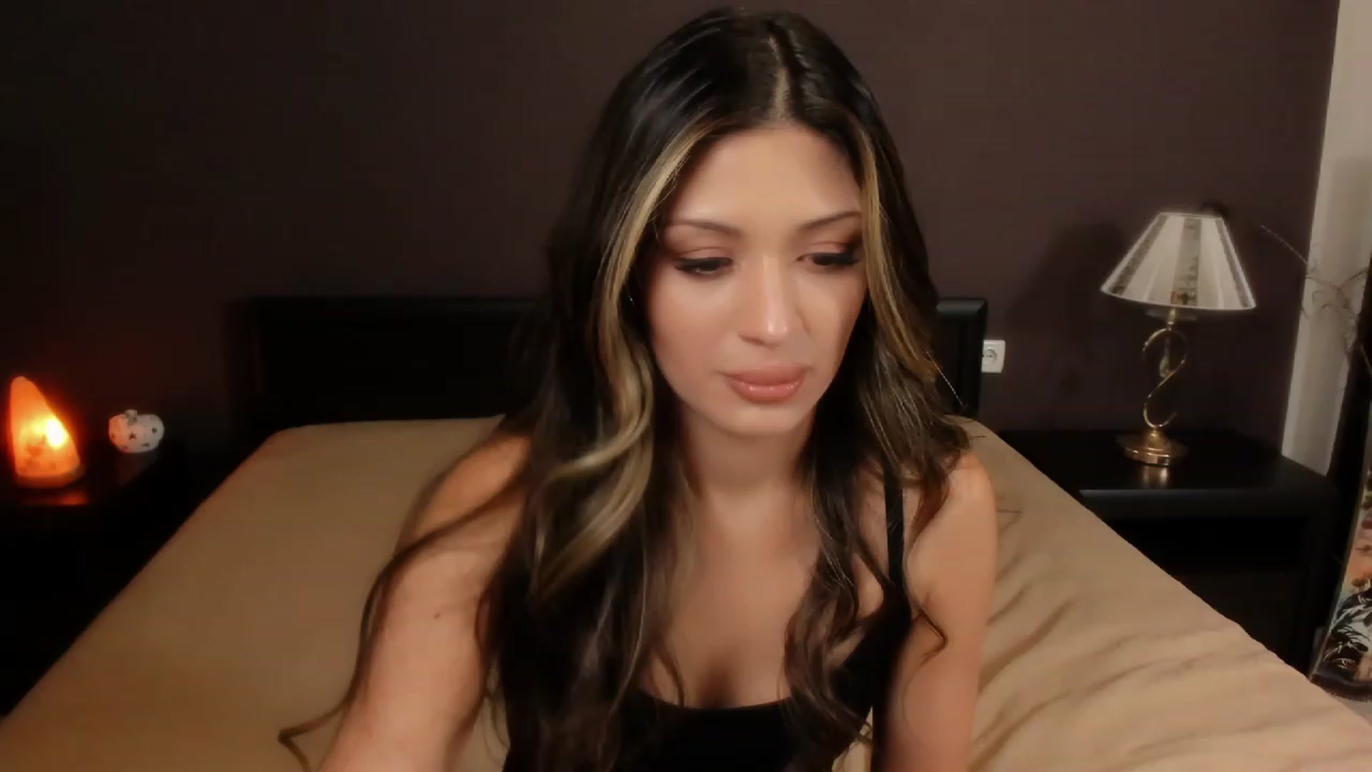 Gallery image thumbnail from Angel_on_Duty's myfreecams stream on, 10/27/2023, 20:25 image 2 of 20