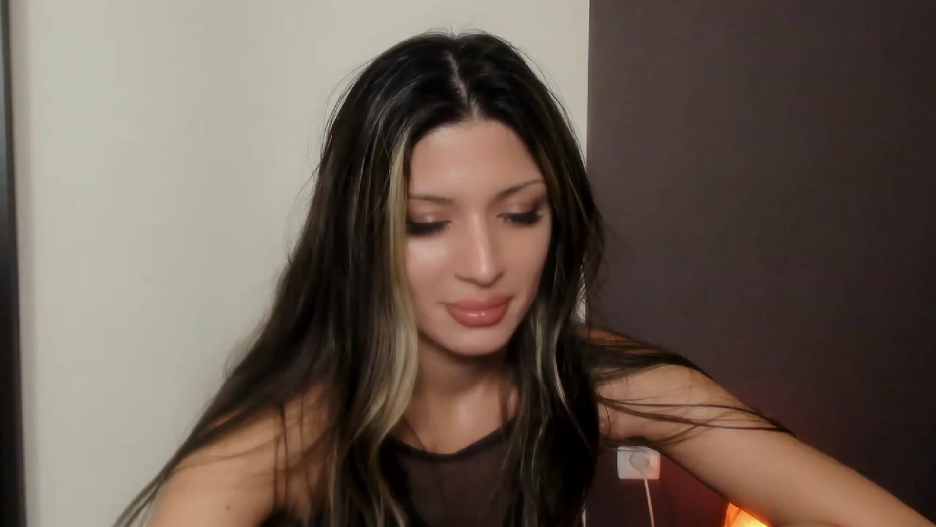 Gallery image thumbnail from Angel_on_Duty's myfreecams stream on, 10/29/2023, 03:40 image 17 of 20