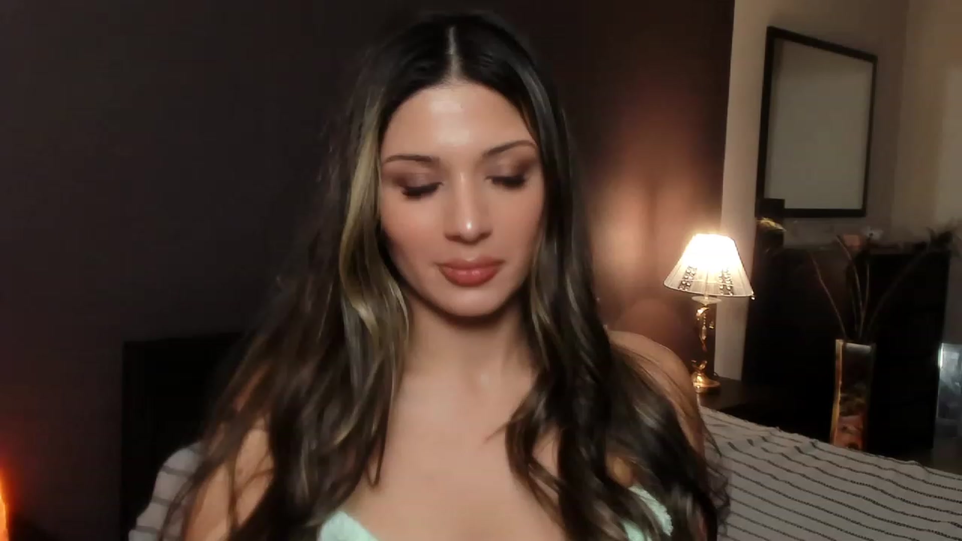 Gallery image thumbnail from Angel_on_Duty's myfreecams stream on, 11/04/2023, 24:36 image 16 of 20