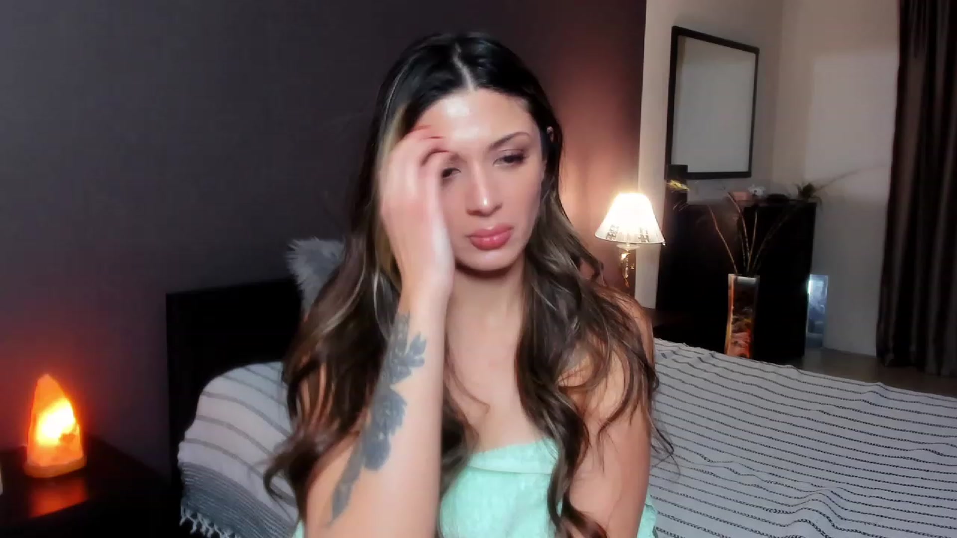 Gallery image thumbnail from Angel_on_Duty's myfreecams stream on, 11/04/2023, 02:49 image 19 of 20