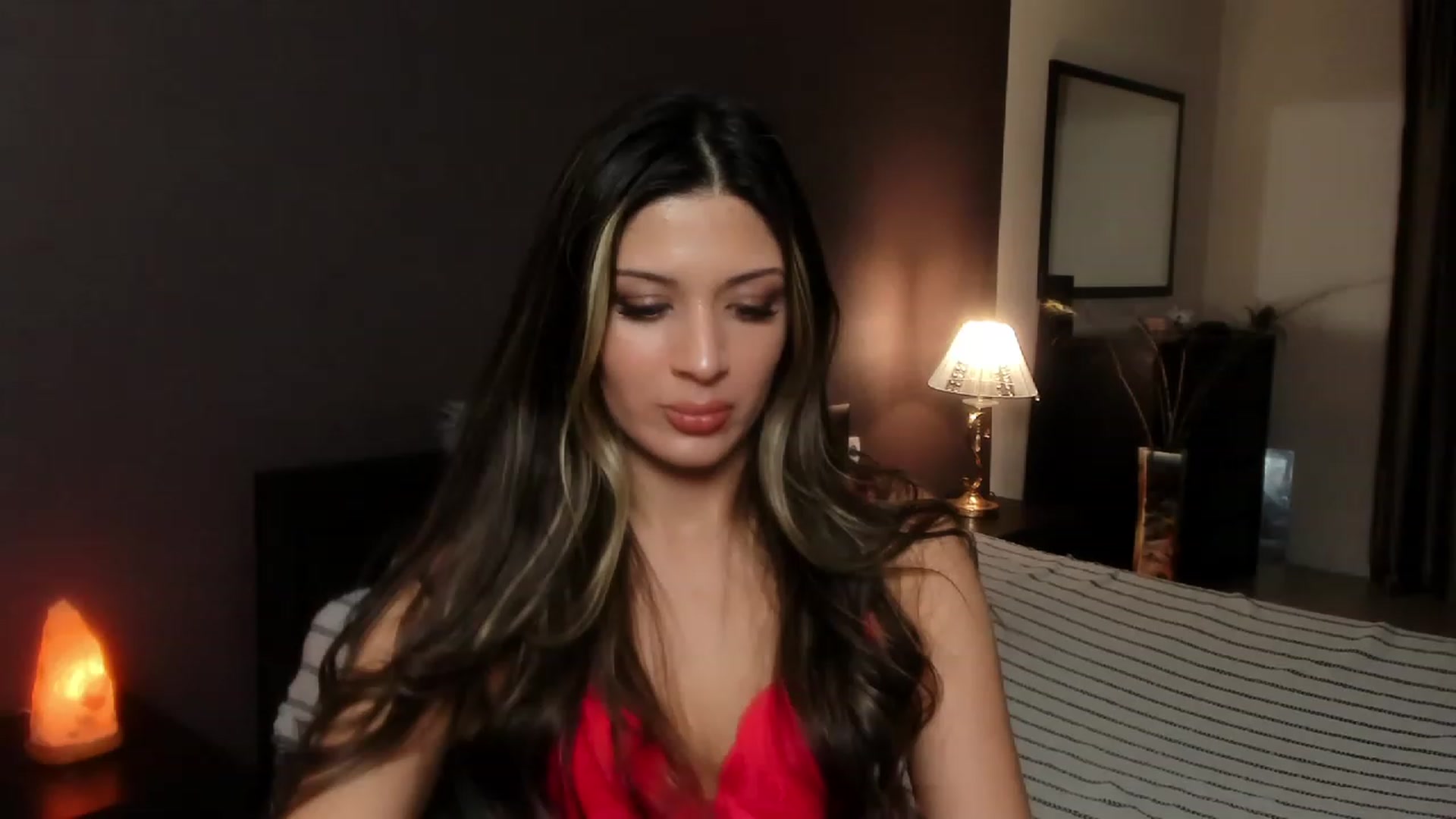 Gallery image thumbnail from Angel_on_Duty's myfreecams stream on, 11/04/2023, 03:57 image 11 of 20