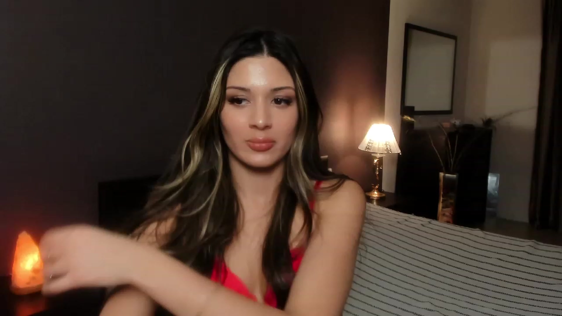 Gallery image thumbnail from Angel_on_Duty's myfreecams stream on, 11/04/2023, 03:57 image 9 of 20