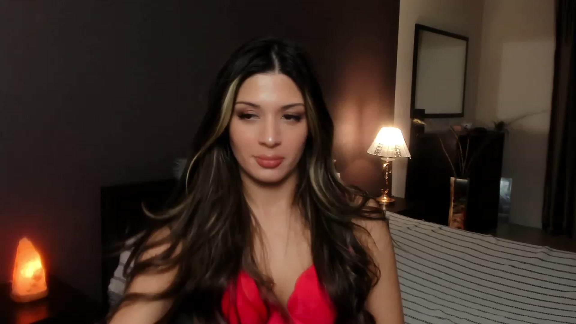 Gallery image thumbnail from Angel_on_Duty's myfreecams stream on, 11/04/2023, 03:57 image 13 of 20