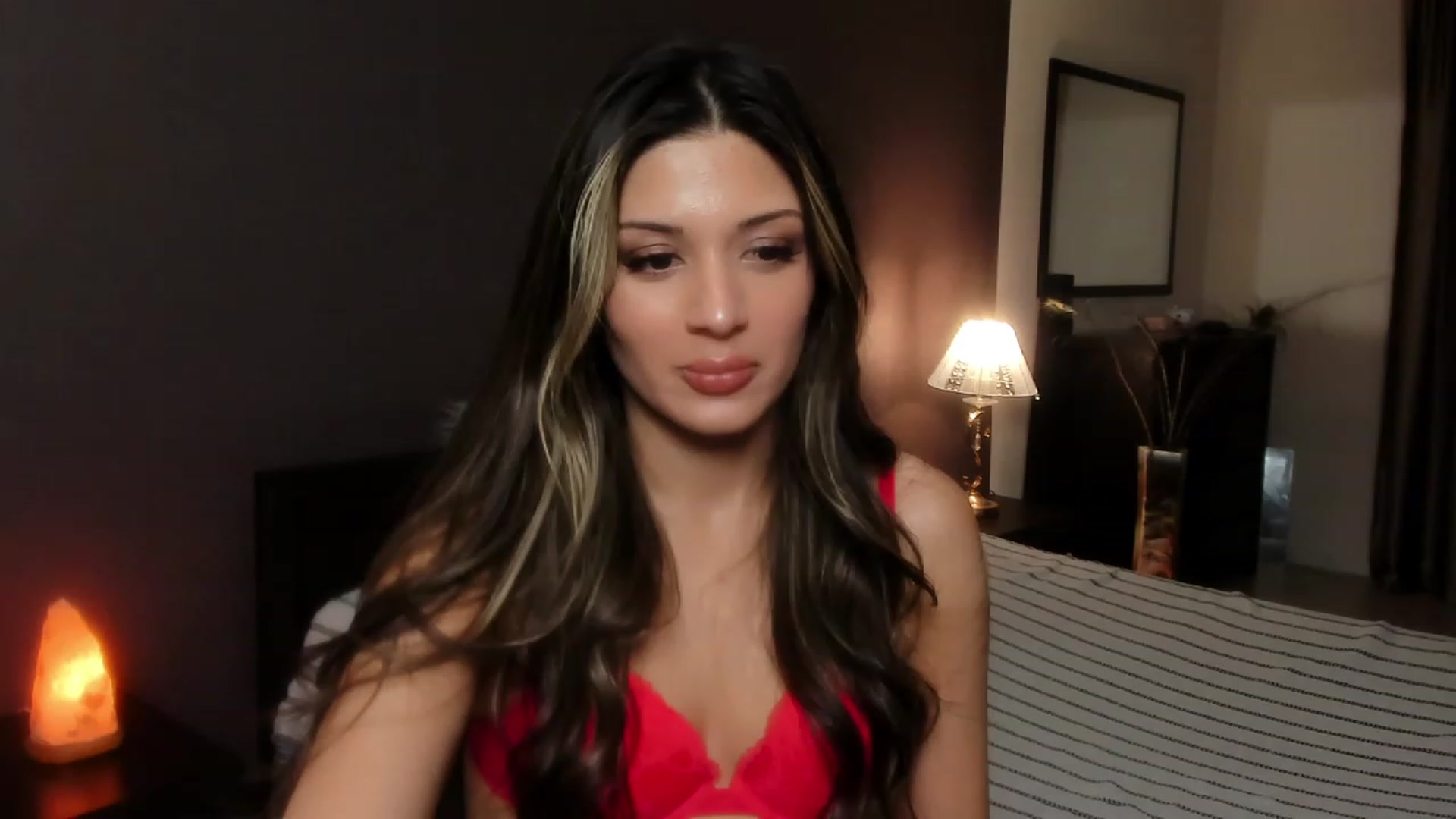 Gallery image thumbnail from Angel_on_Duty's myfreecams stream on, 11/04/2023, 03:57 image 5 of 20