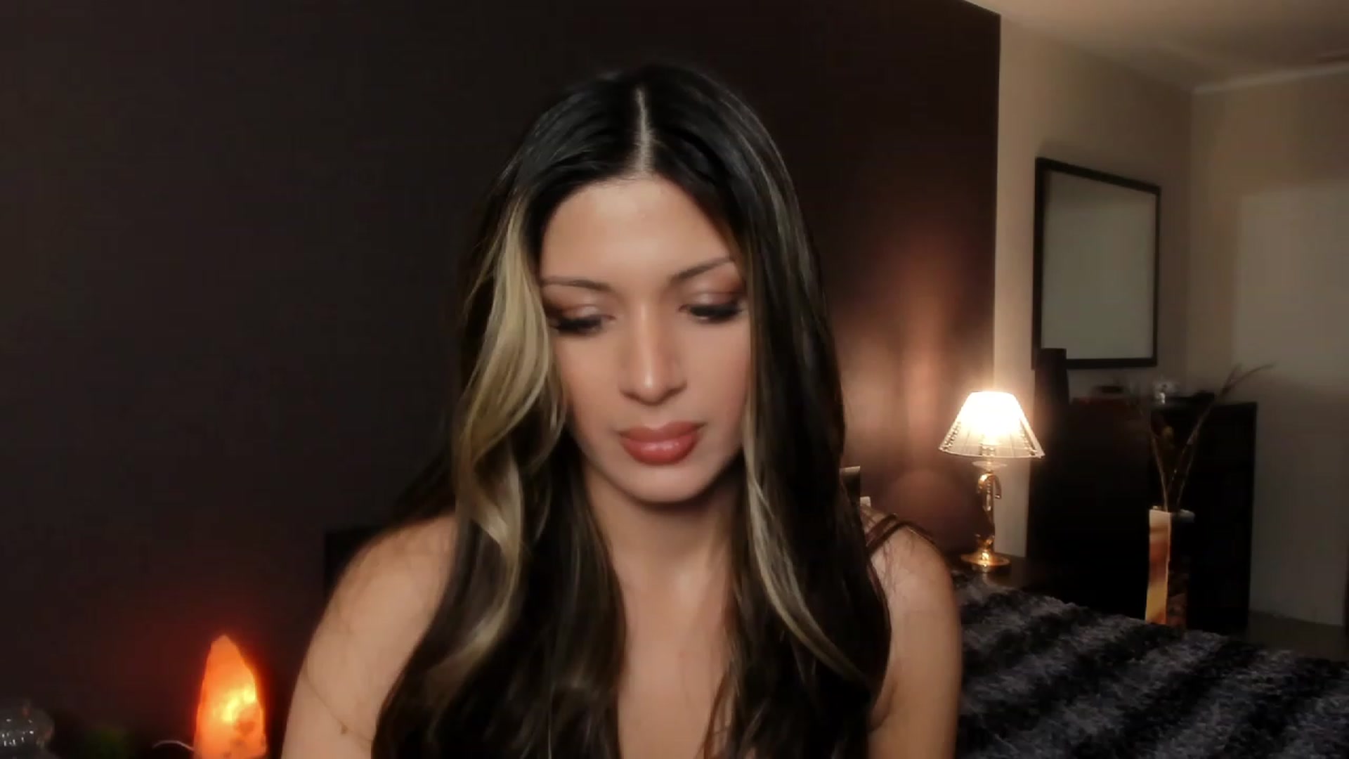 Gallery image thumbnail from Angel_on_Duty's myfreecams stream on, 11/04/2023, 22:39 image 2 of 20