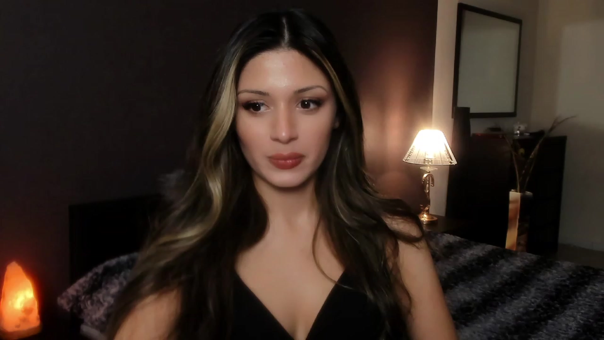 Gallery image thumbnail from Angel_on_Duty's myfreecams stream on, 11/05/2023, 24:31 image 19 of 20
