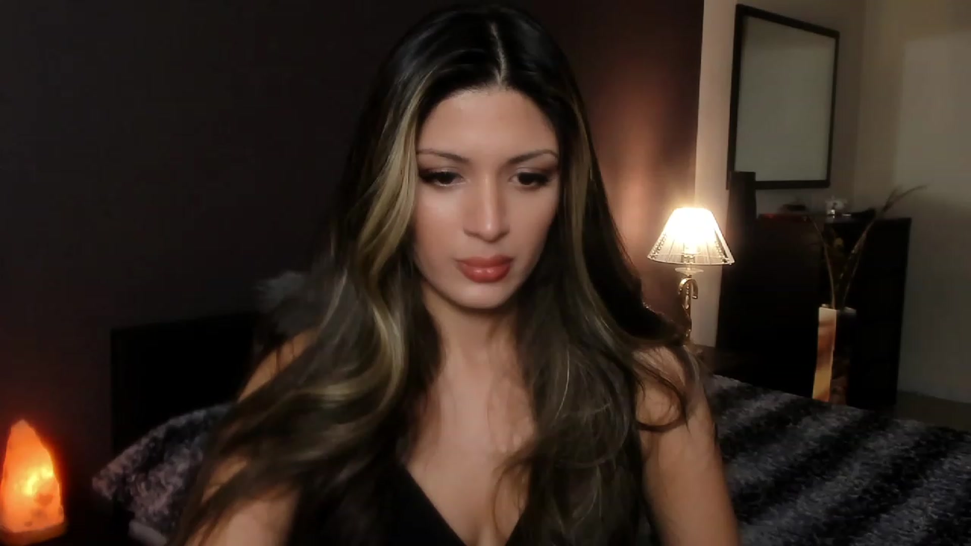 Gallery image thumbnail from Angel_on_Duty's myfreecams stream on, 11/05/2023, 24:31 image 14 of 20