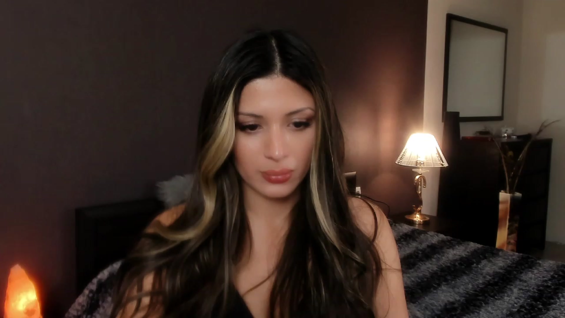 Gallery image thumbnail from Angel_on_Duty's myfreecams stream on, 11/05/2023, 04:15 image 14 of 20