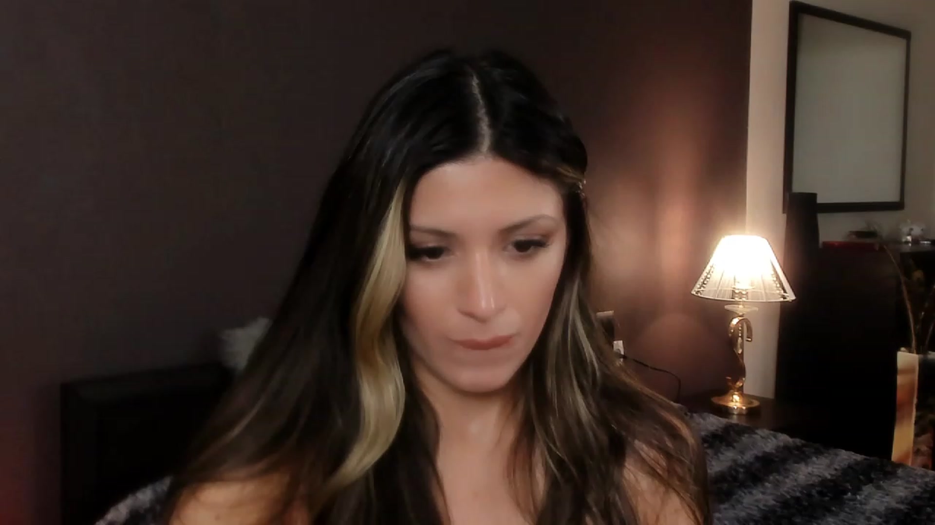 Gallery image thumbnail from Angel_on_Duty's myfreecams stream on, 11/05/2023, 04:15 image 8 of 20