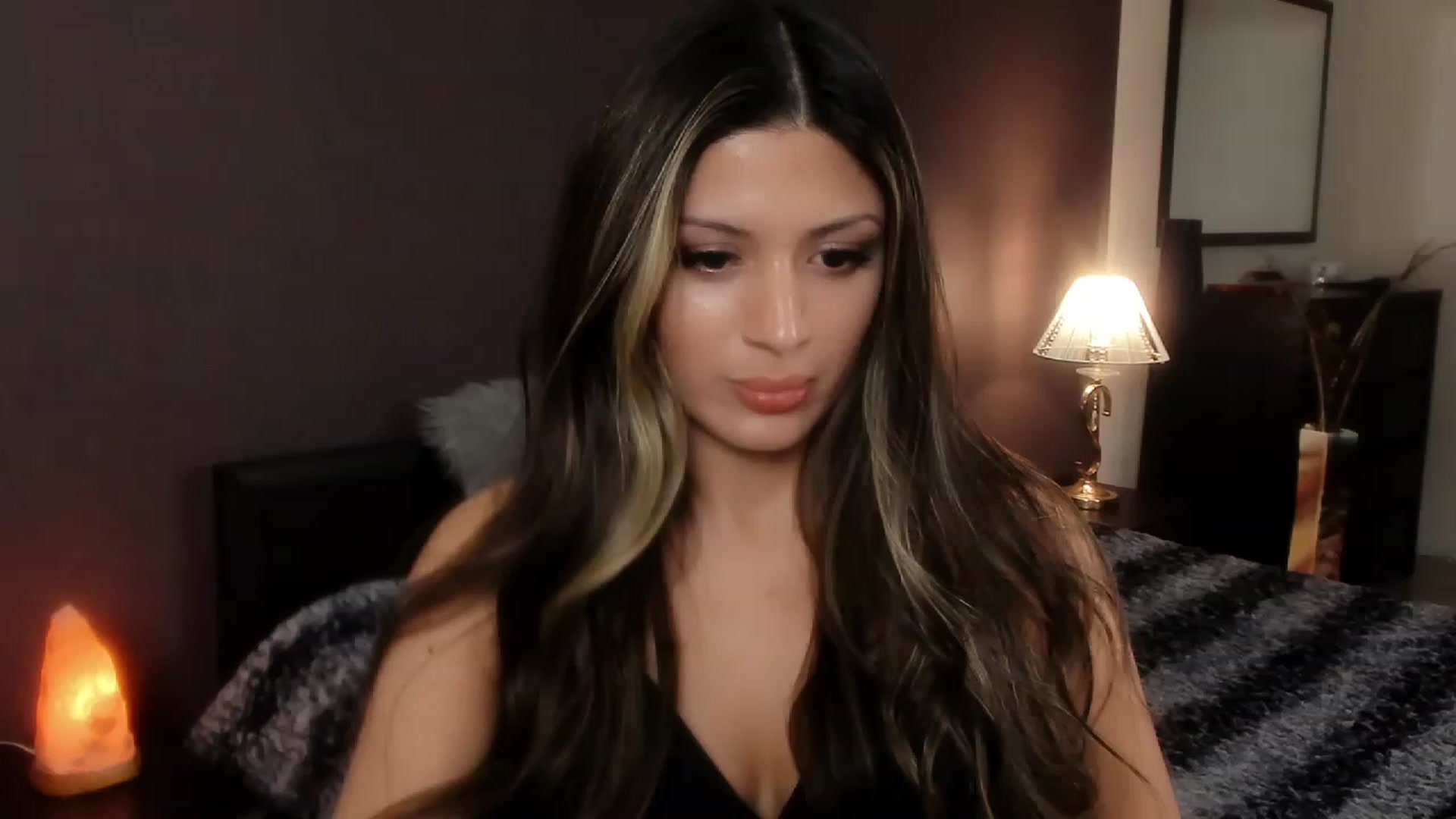 Gallery image thumbnail from Angel_on_Duty's myfreecams stream on, 11/05/2023, 05:25 image 20 of 20