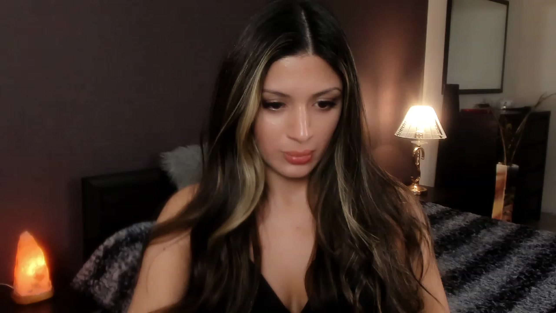 Gallery image thumbnail from Angel_on_Duty's myfreecams stream on, 11/05/2023, 05:25 image 19 of 20