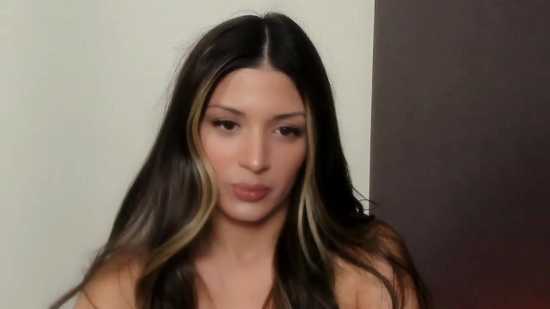 Gallery image thumbnail from Angel_on_Duty's myfreecams stream on, 11/05/2023, 22:11 image 18 of 20