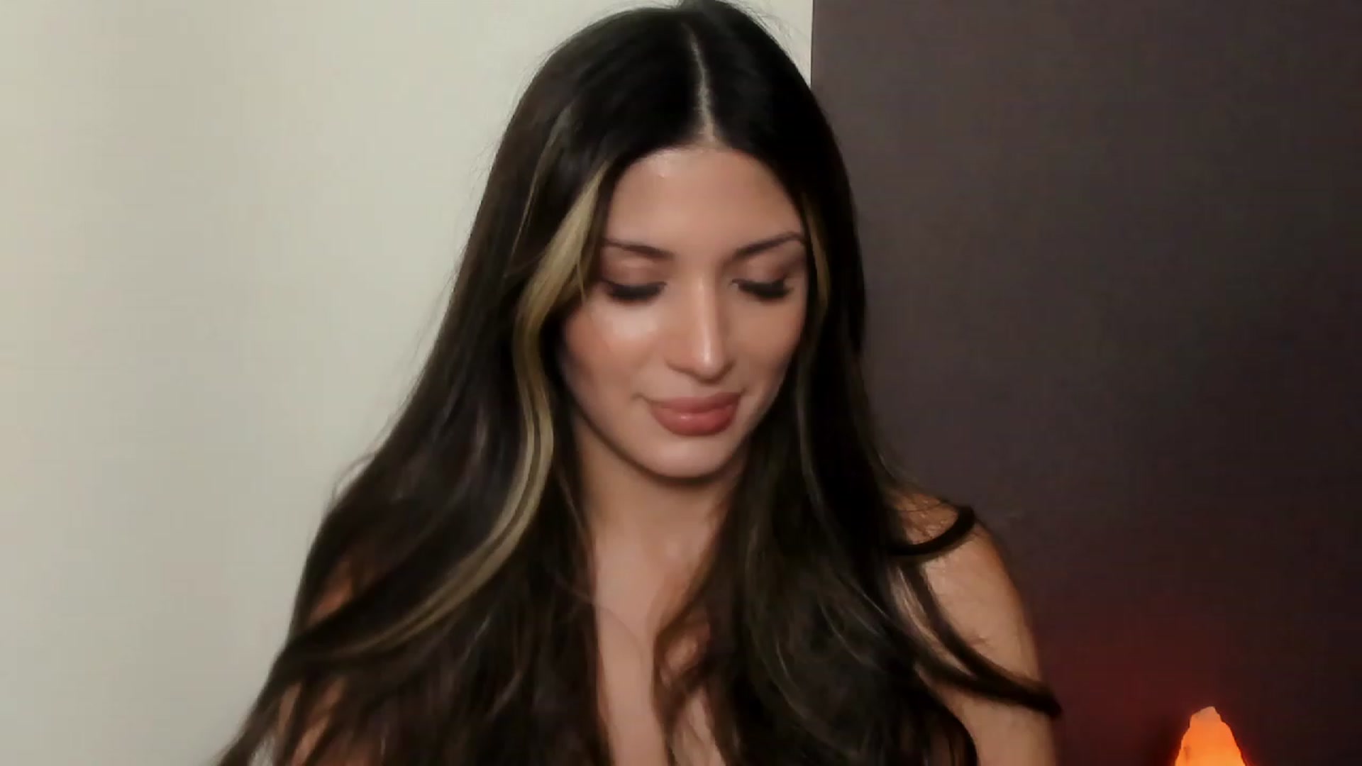 Gallery image thumbnail from Angel_on_Duty's myfreecams stream on, 11/05/2023, 23:15 image 5 of 20