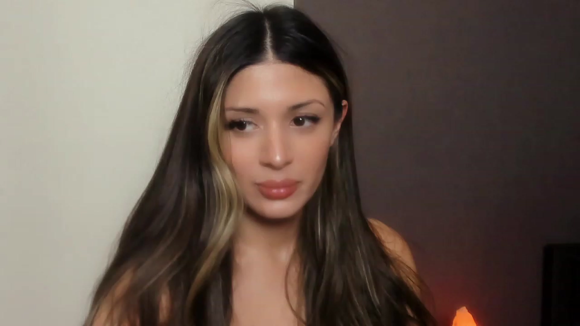 Gallery image thumbnail from Angel_on_Duty's myfreecams stream on, 11/06/2023, 24:47 image 8 of 20