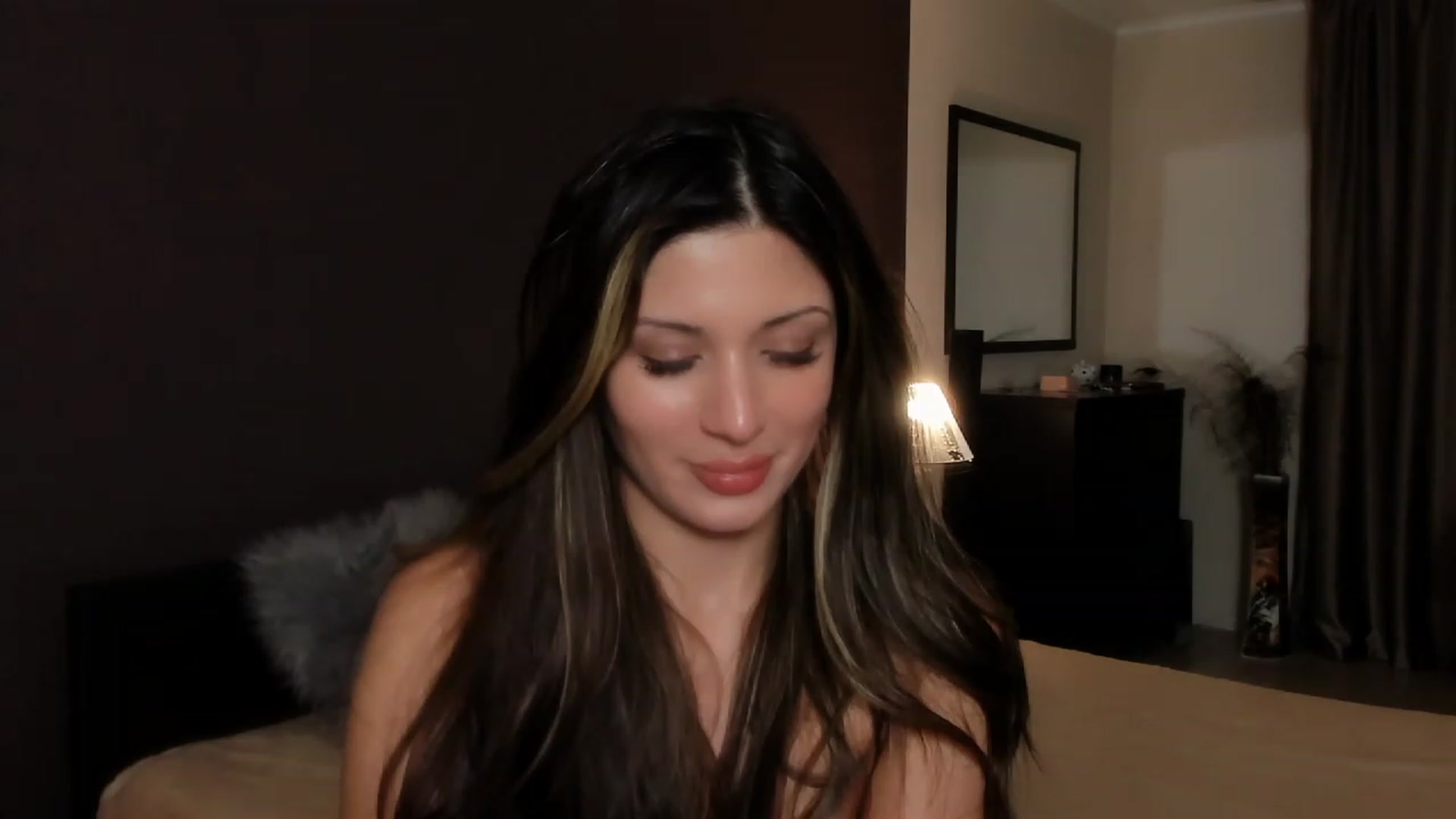 Gallery image thumbnail from Angel_on_Duty's myfreecams stream on, 11/10/2023, 02:45 image 19 of 20