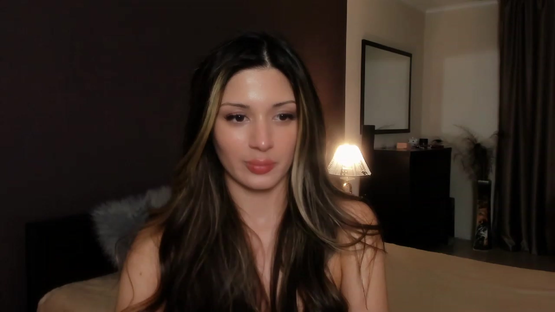 Gallery image thumbnail from Angel_on_Duty's myfreecams stream on, 11/10/2023, 02:45 image 18 of 20