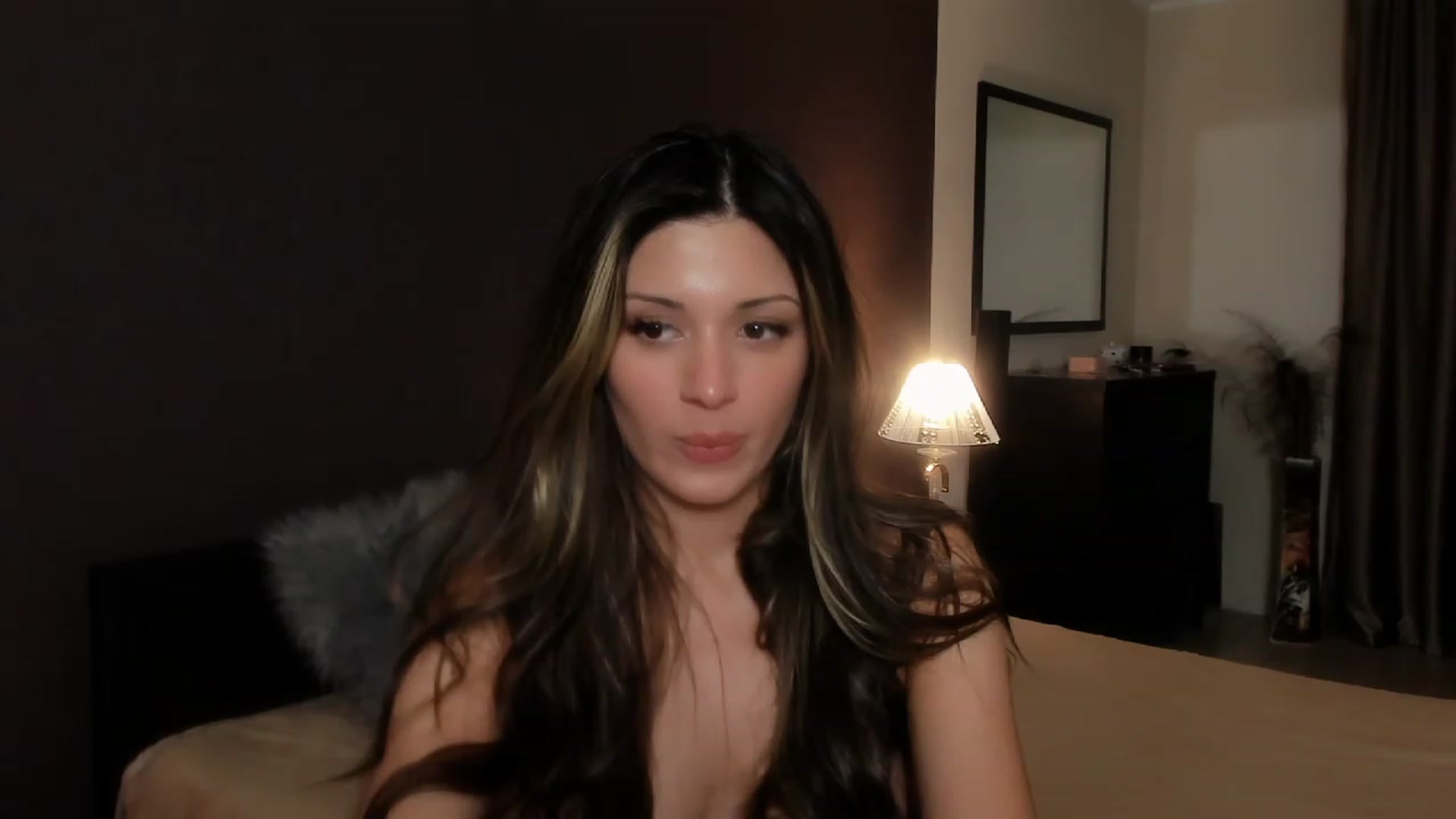 Gallery image thumbnail from Angel_on_Duty's myfreecams stream on, 11/10/2023, 02:45 image 10 of 20