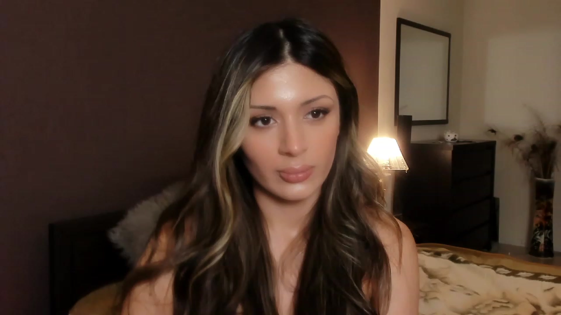 Gallery image thumbnail from Angel_on_Duty's myfreecams stream on, 11/11/2023, 24:01 image 5 of 20