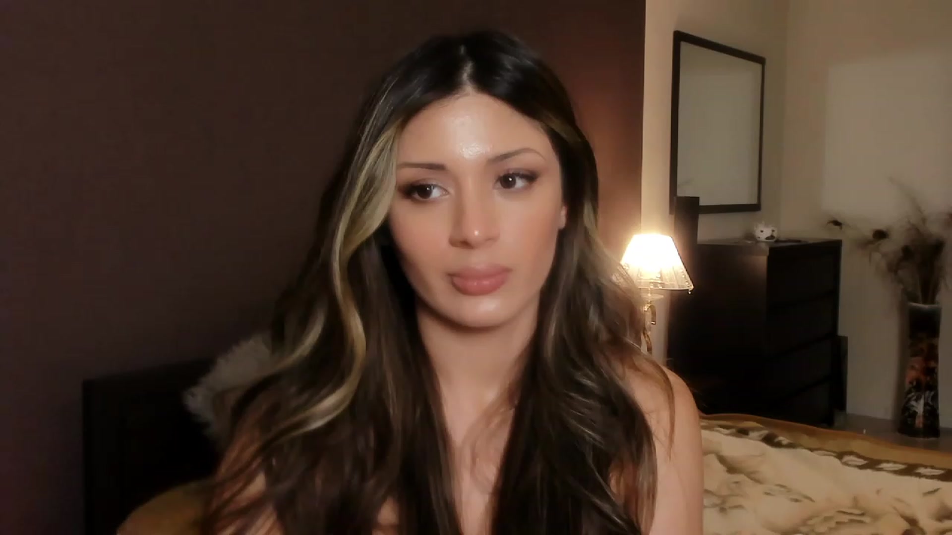 Gallery image thumbnail from Angel_on_Duty's myfreecams stream on, 11/11/2023, 24:01 image 4 of 20