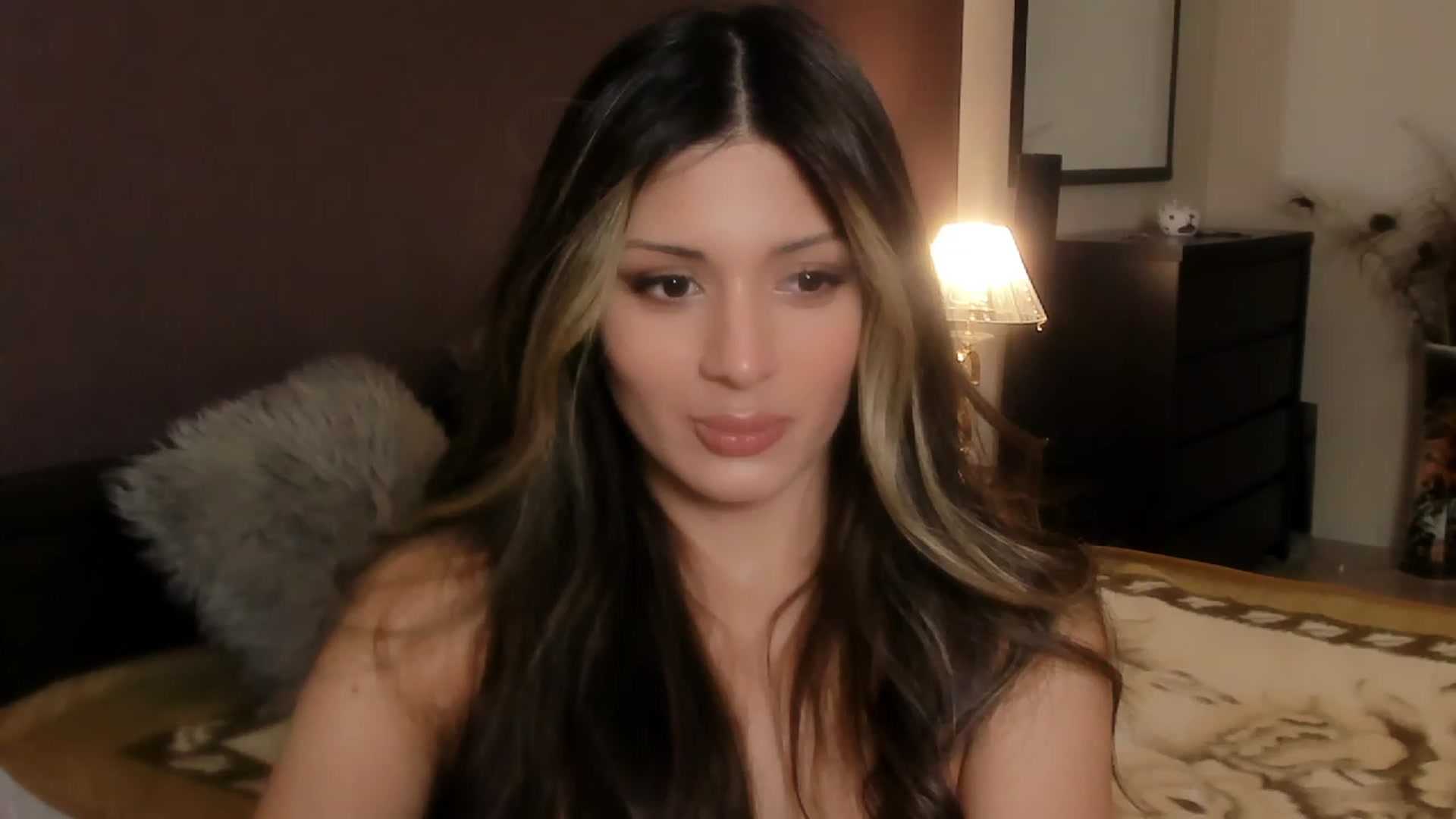 Gallery image thumbnail from Angel_on_Duty's myfreecams stream on, 11/11/2023, 01:29 image 1 of 20